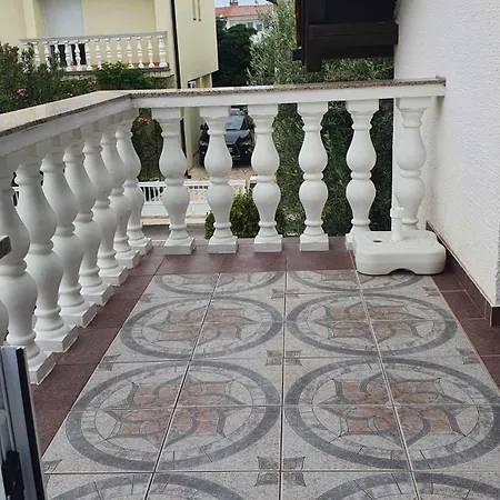 In Vir/insel 7492 Apartment Vir