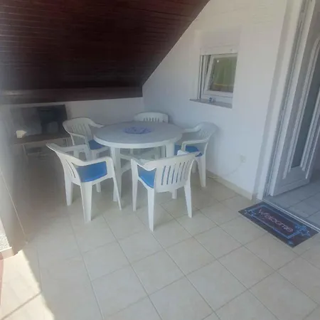 In Vir/insel 7492 * Vir